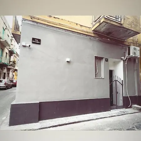 Apartment Dreams House *